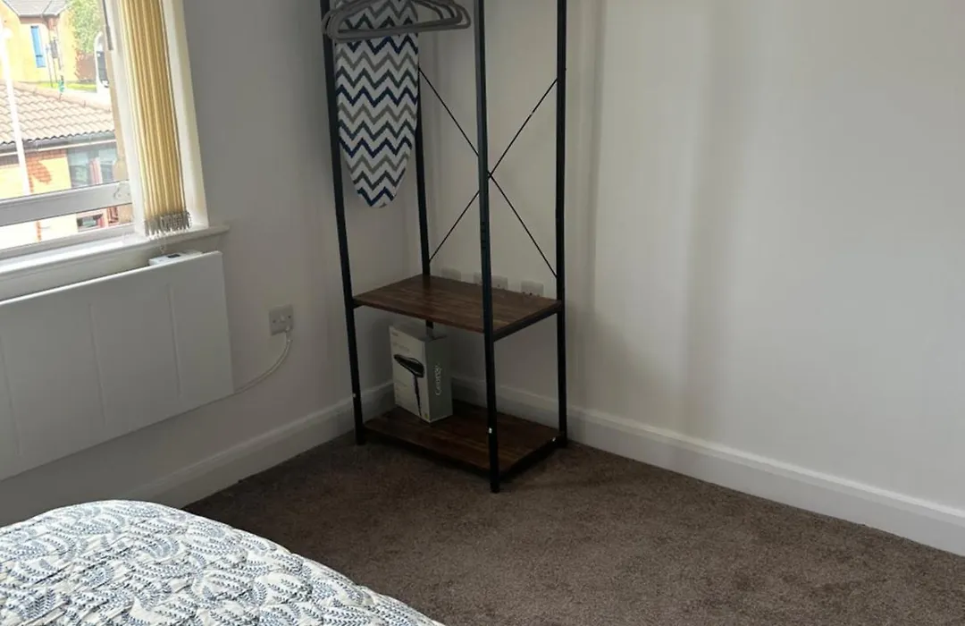 Failsworth Apartment 6 With Free Gated Parking-1